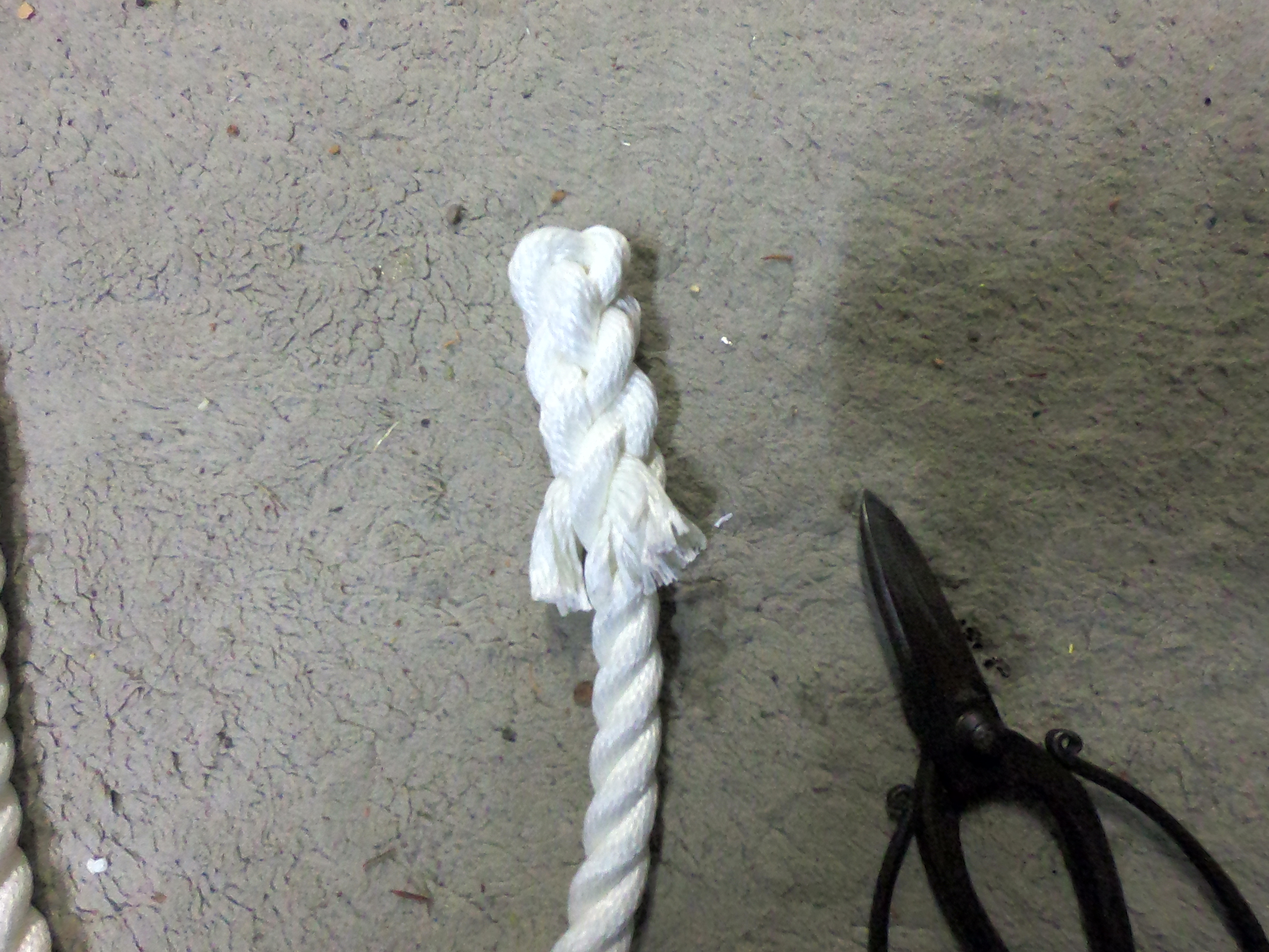 ３打ロープのバックスプライス 逆さつま加工方法 | 労働と衝動買い